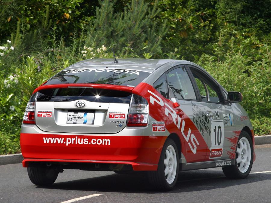  Toyota Prius GT Concept 2004 года  (фото 5 из 7)